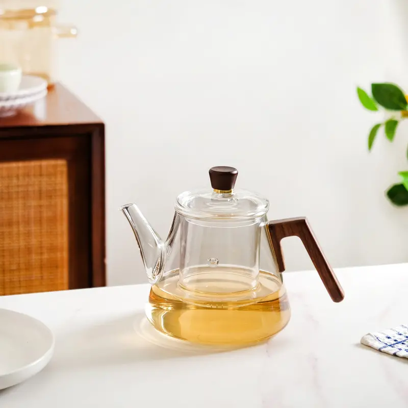 Wooden-Handle Fusion Glass Teapot – 1L Infuser Teapot With Ergonomic Grip 1
