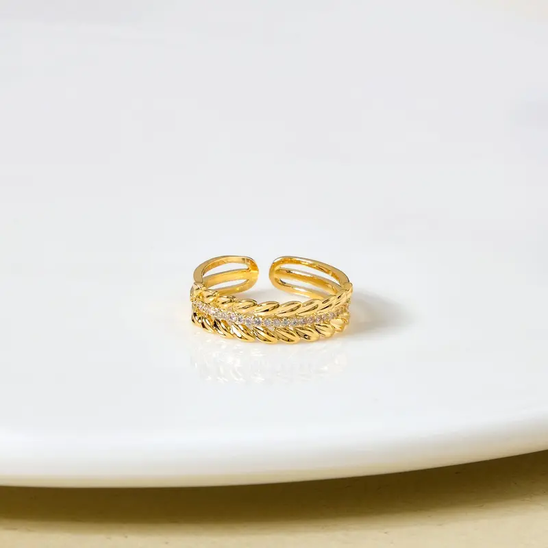 Wreath Of Gold Ring – Ornate Circular Statement Band 1