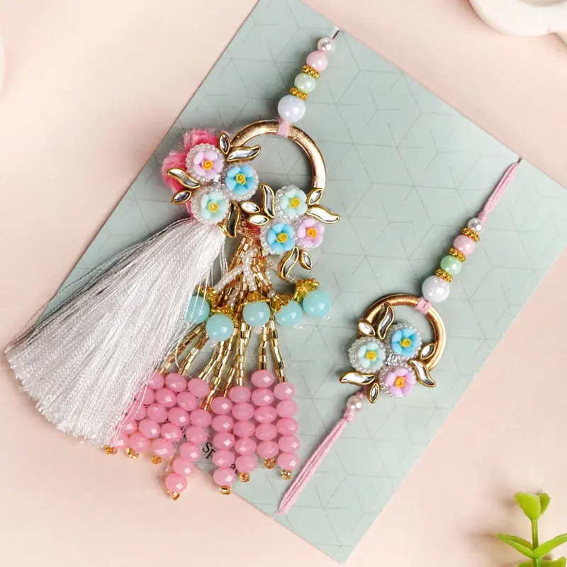 Wreath Of Love Rakhi & Lumba Gift Set 1